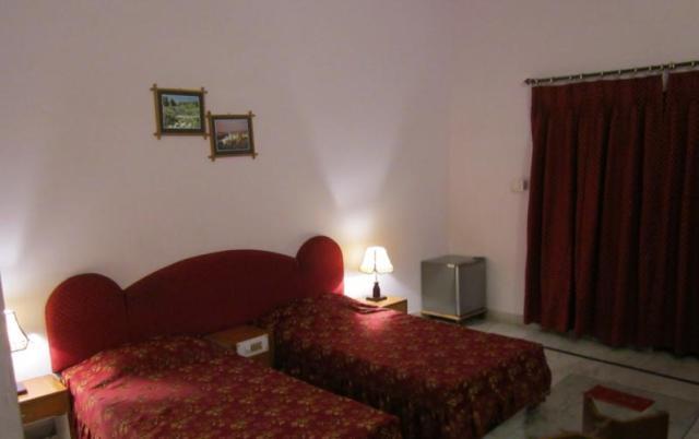 Hotel Surya Khajuraho Room photo